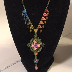 Vintage dangling flower necklace